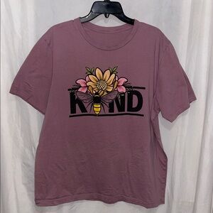 Source Unknown Mauve Tee with Floral Bee Design